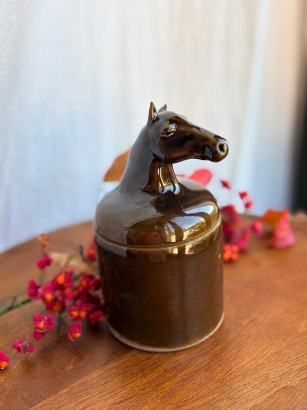 Boite céramique cheval Bai