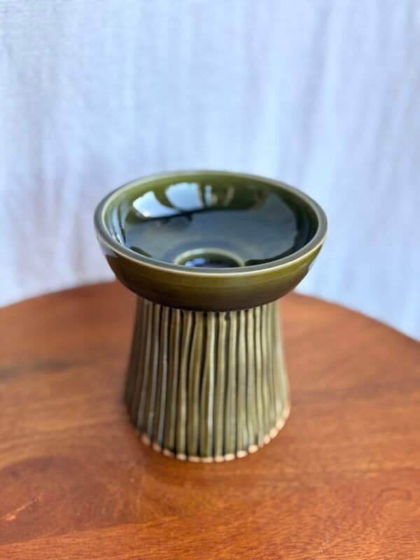 Bougeoir céramique coupe et pied conique strié