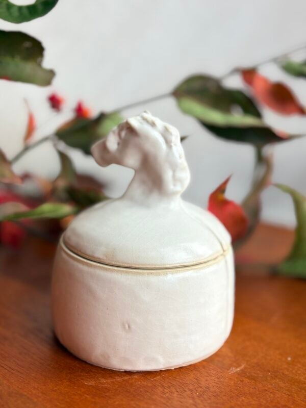 Boite céramique cheval