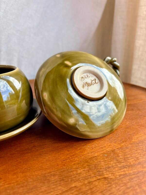 Tasse boule anse vrillée avec sous-tasse