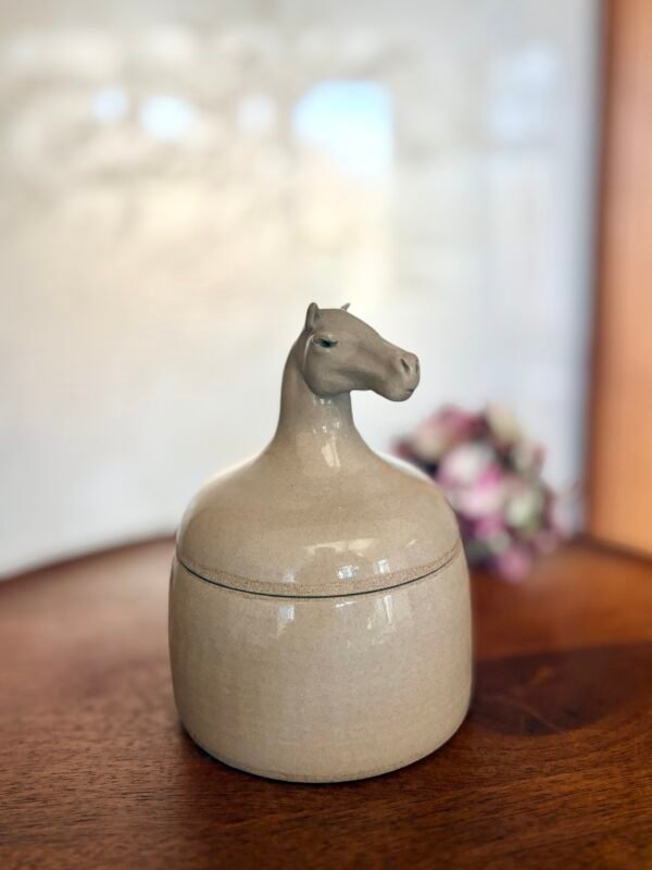 Boite céramique jument Sable
